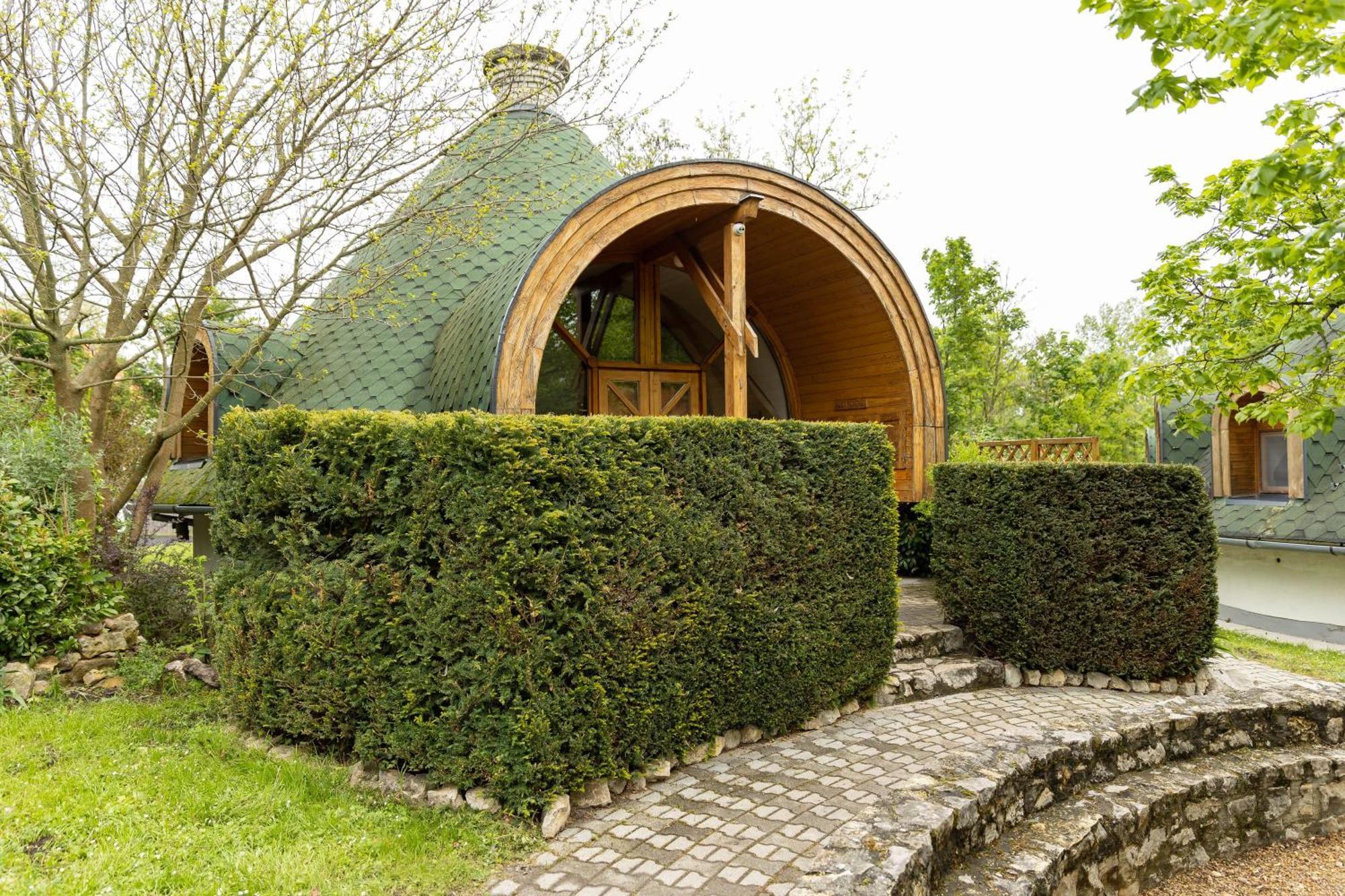 Gesztenye Nyaralópark Balatonudvari Exterior foto
