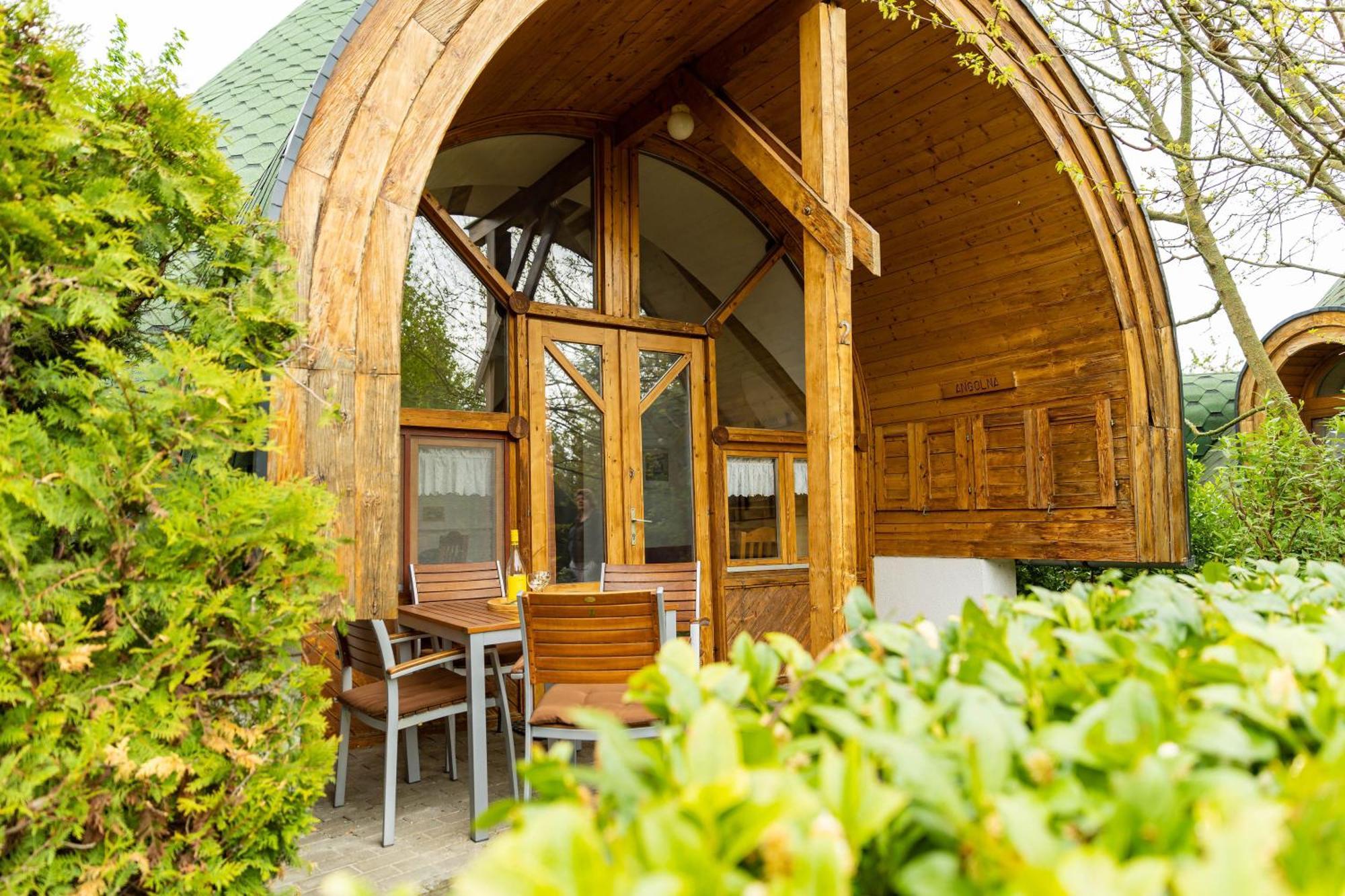 Gesztenye Nyaralópark Balatonudvari Exterior foto
